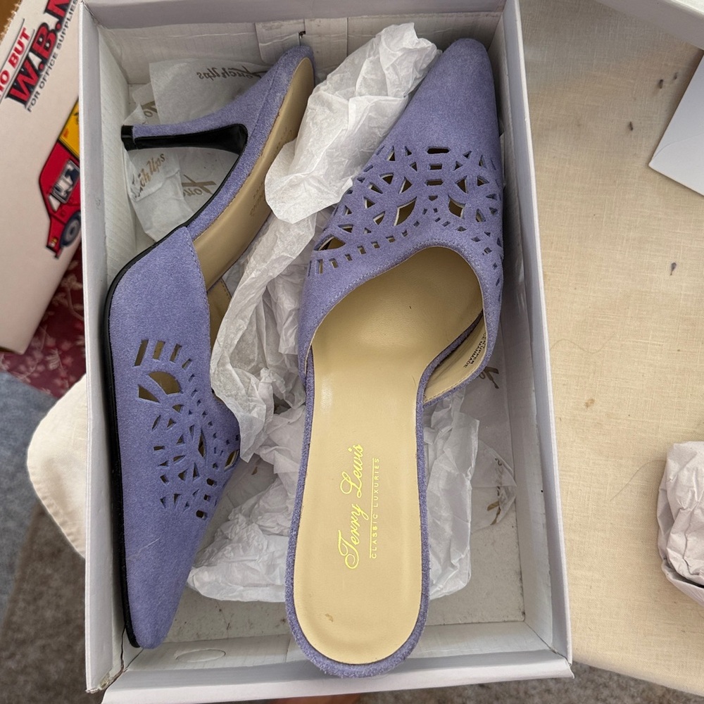 Lavender Heels